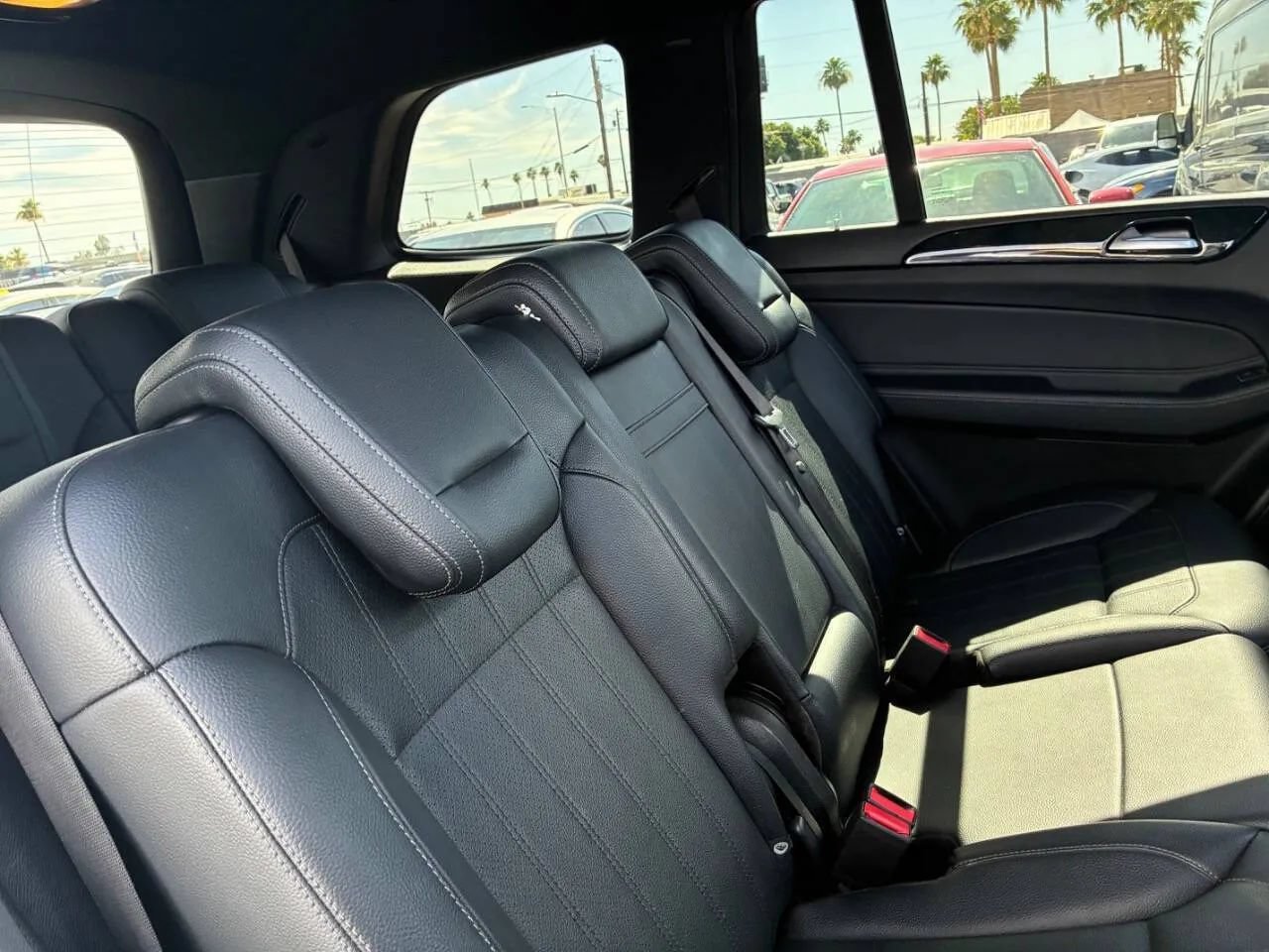 Used 2019 Mercedes-Benz GLS 450 4MATIC image 25