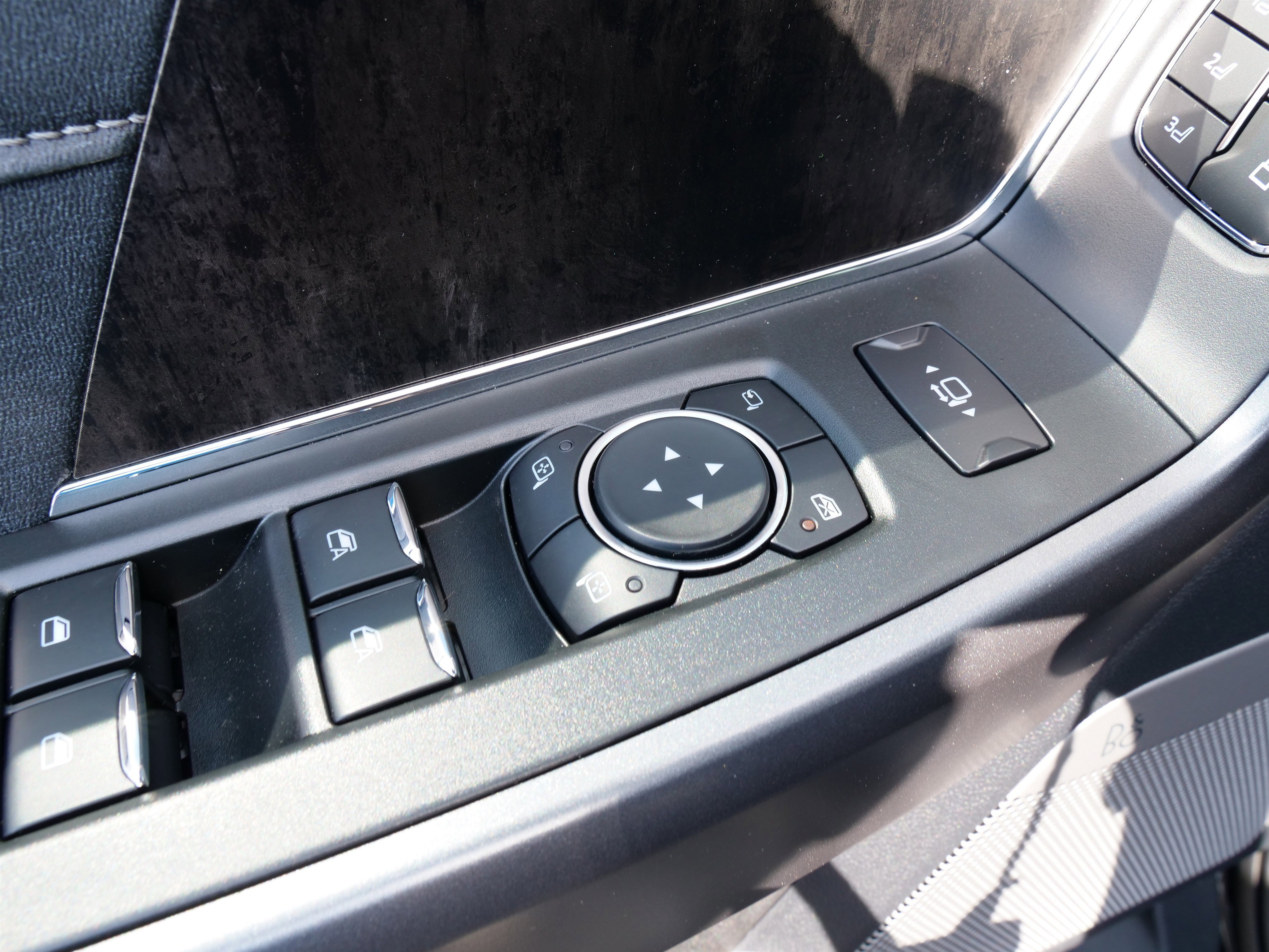 New 2025 Ford F350 Lariat w/ Lariat Ultimate Package image 16