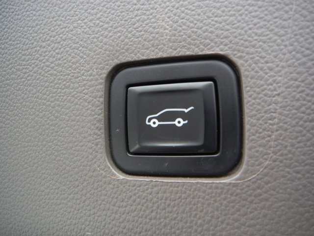 Used 2021 Chevrolet Traverse Premier AWD/4WD image 41