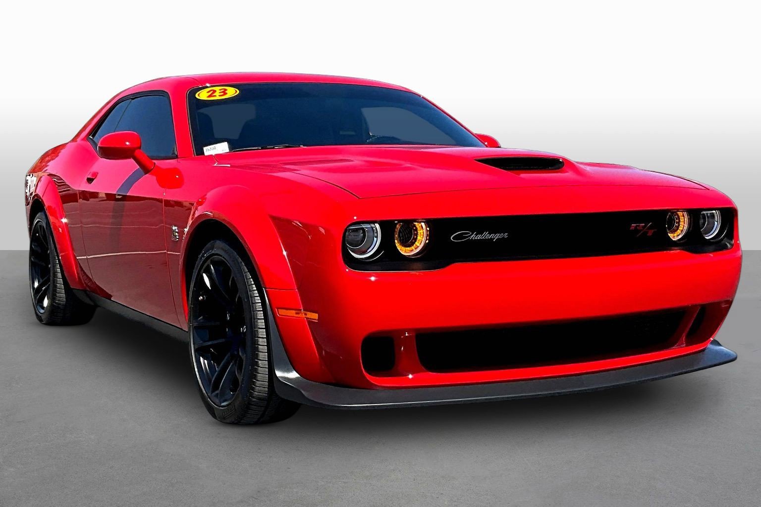 Used 2023 Dodge Challenger R/T Scat Pack RWD image 10