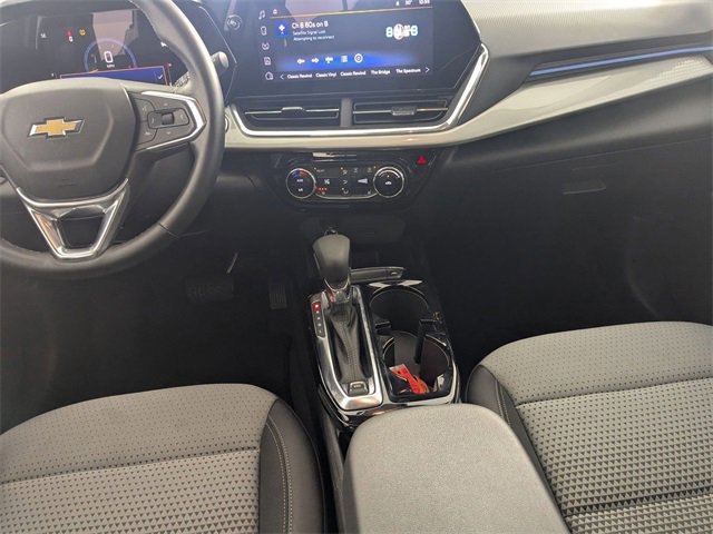 Certified 2025 Chevrolet Trax LT w/ LT Convenience Package image 24