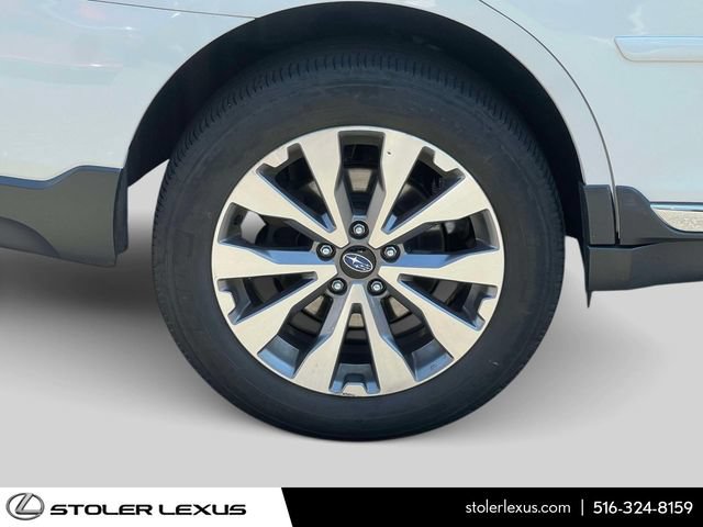 Used 2017 Subaru Outback 2.5i Touring AWD/4WD image 7