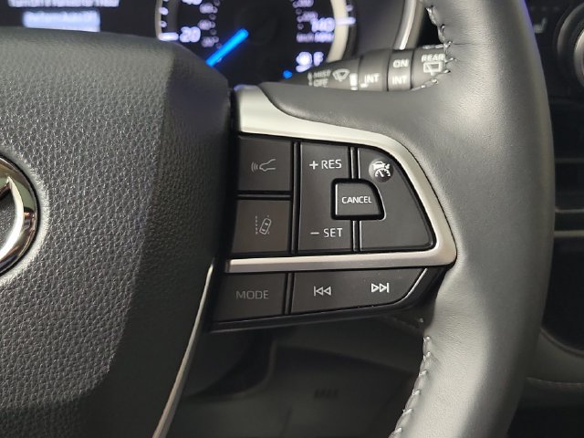 Certified 2026 Toyota Highlander XLE AWD/4WD image 27