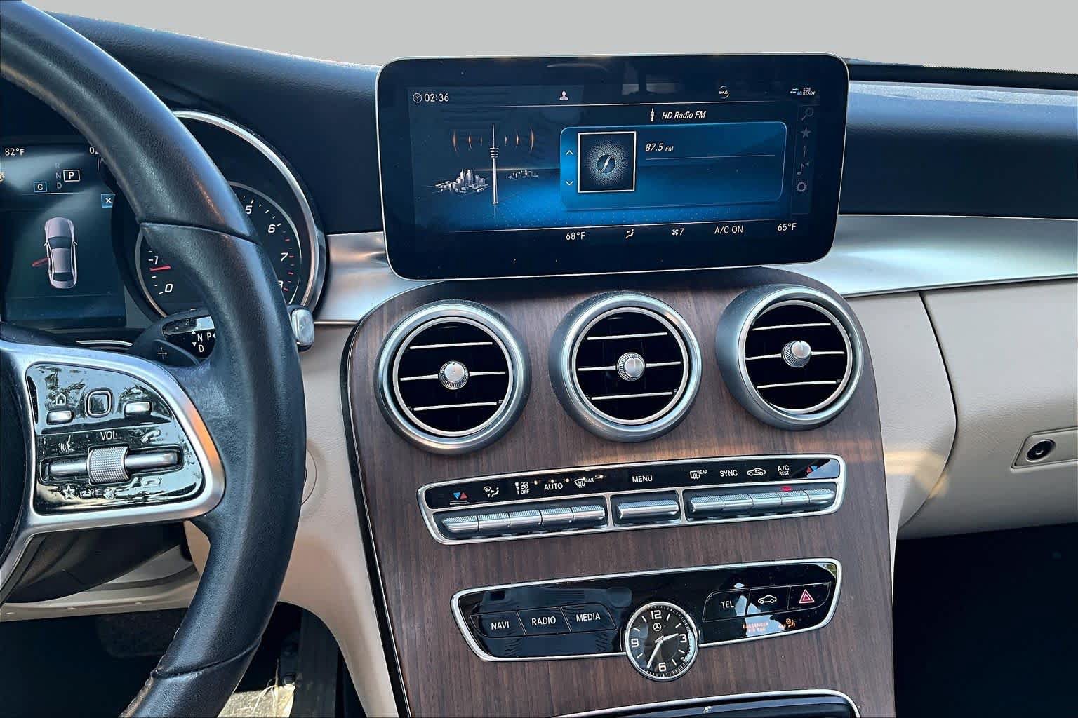 Used 2020 Mercedes-Benz C 300 4MATIC Sedan image 6