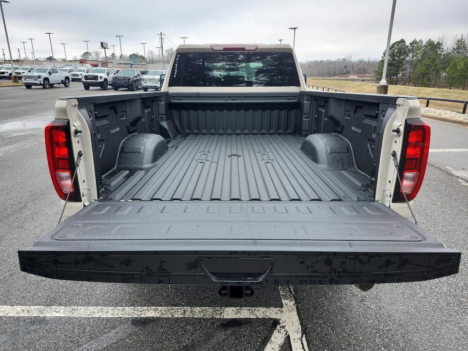 Used 2026 GMC Sierra 2500 Pro AWD/4WD image 9