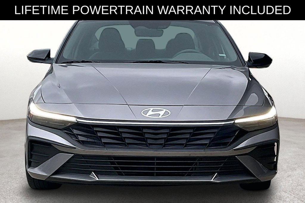 Used 2025 Hyundai Elantra SEL FWD image 4