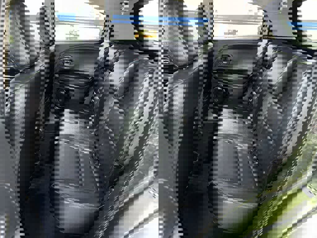 Used 2017 Honda HR-V EX-L image 16