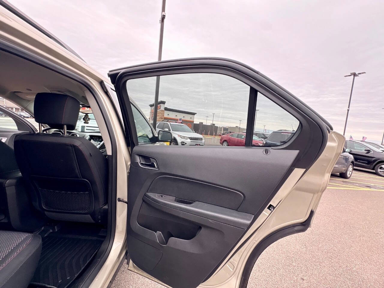 Used 2015 Chevrolet Equinox LT w/ Driver Convenience Package AWD/4WD image 31