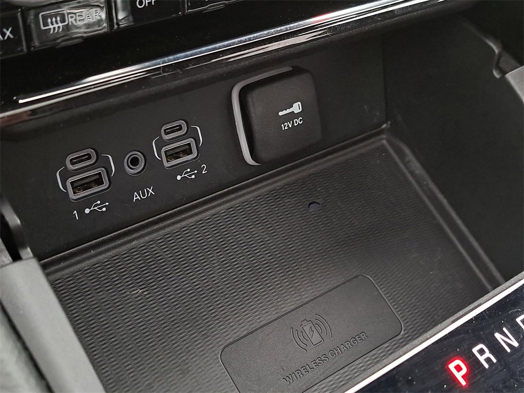 Certified 2023 Jeep Grand Cherokee Overland w/ Advanced Protech Group III image 35