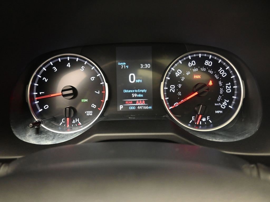 Used 2022 Toyota RAV4 XLE image 10