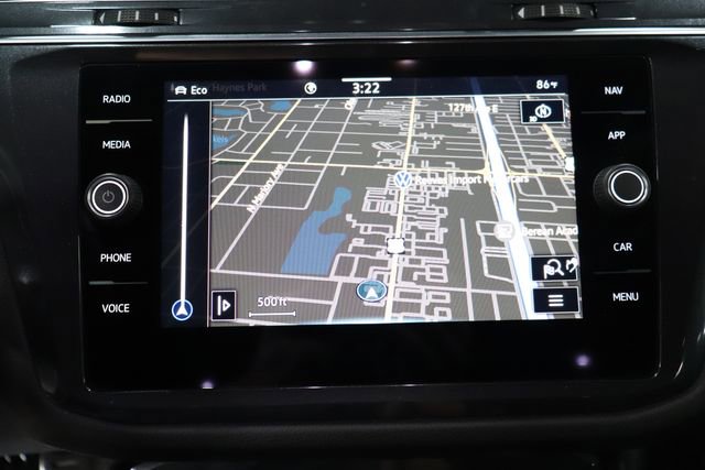 Used 2022 Volkswagen Tiguan SEL R-Line AWD/4WD image 27