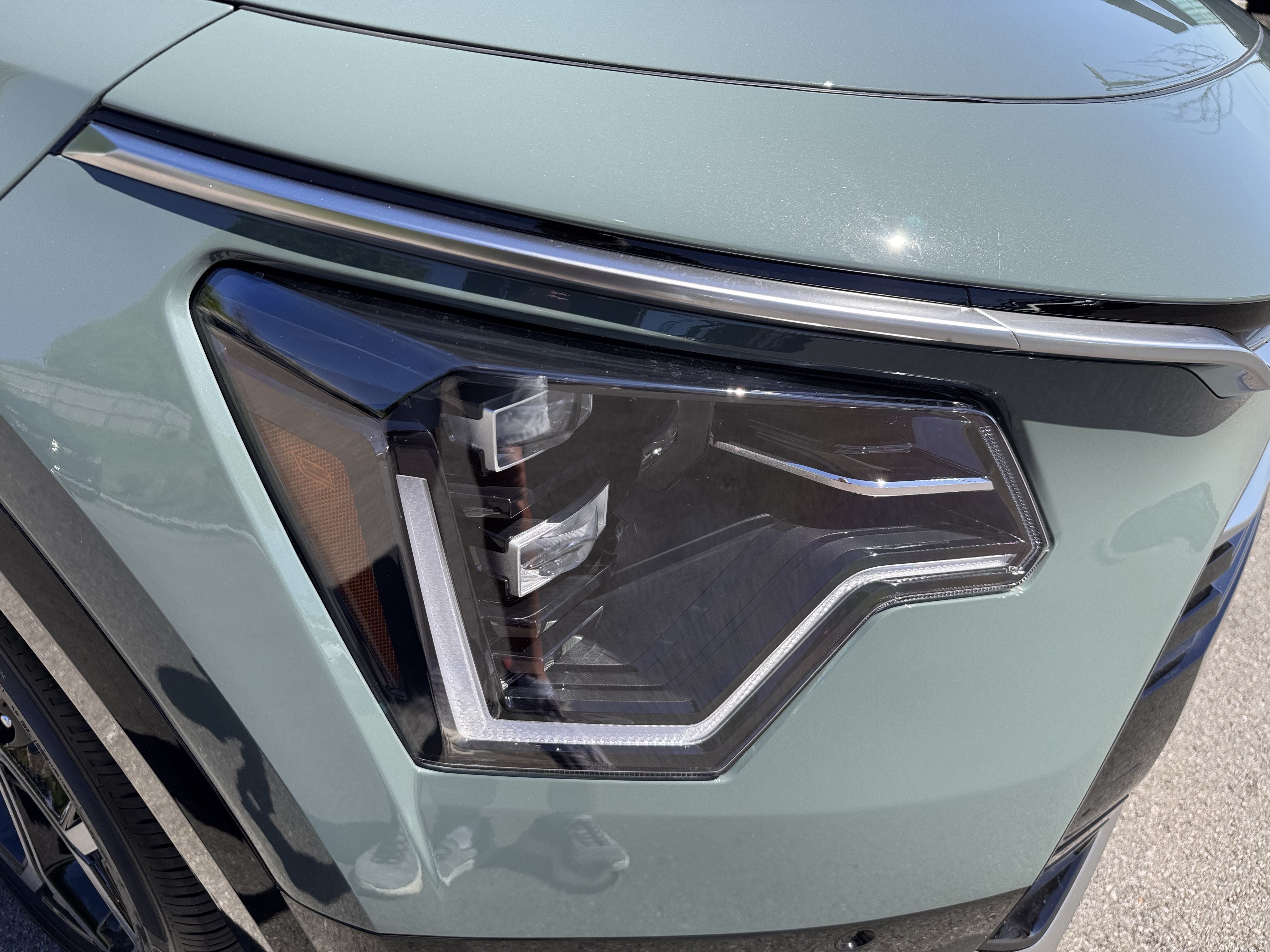 New 2026 Kia Niro SX Touring FWD image 23