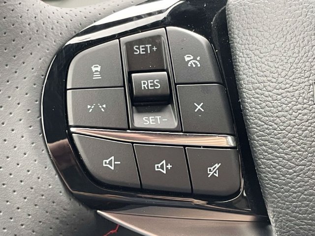 New 2027 Ford Explorer ST-Line w/ Premium Package RWD image 21