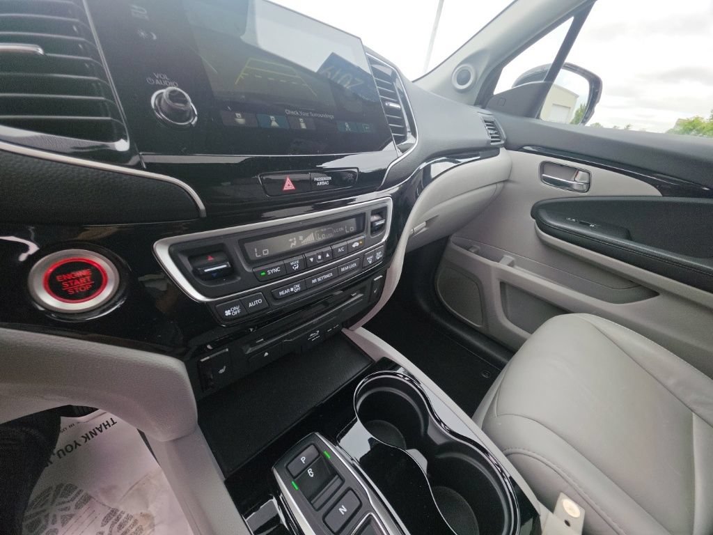 Certified 2019 Honda Pilot Touring image 21