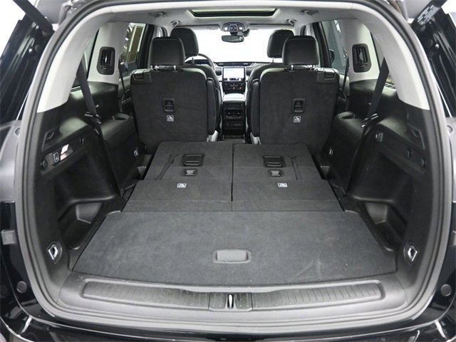 Used 2023 Jeep Grand Cherokee L Limited w/ Black Appearance Package image 25