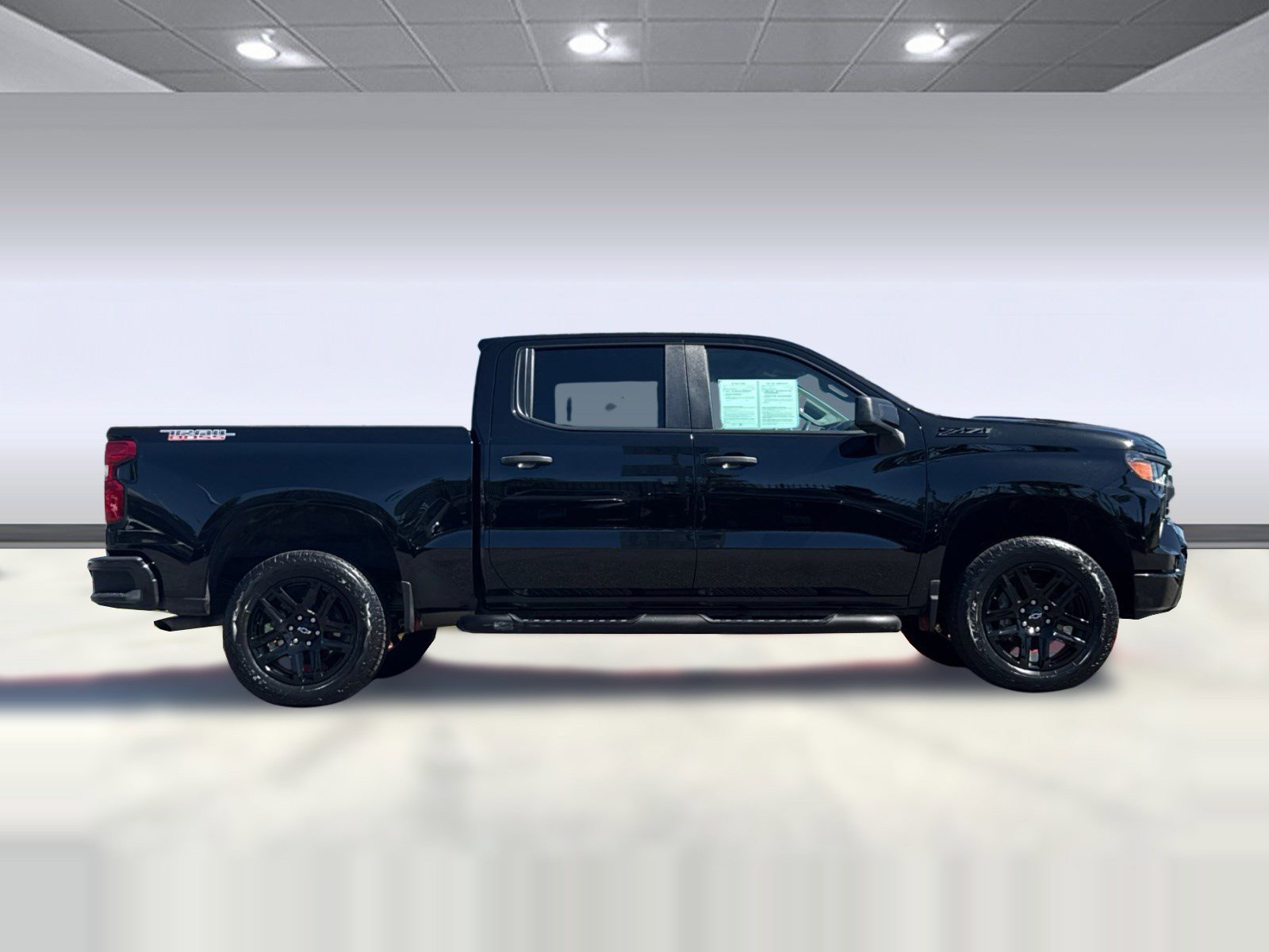 Used 2024 Chevrolet Silverado 1500 Custom Trail Boss w/ Turbomax Blackout Package image 7
