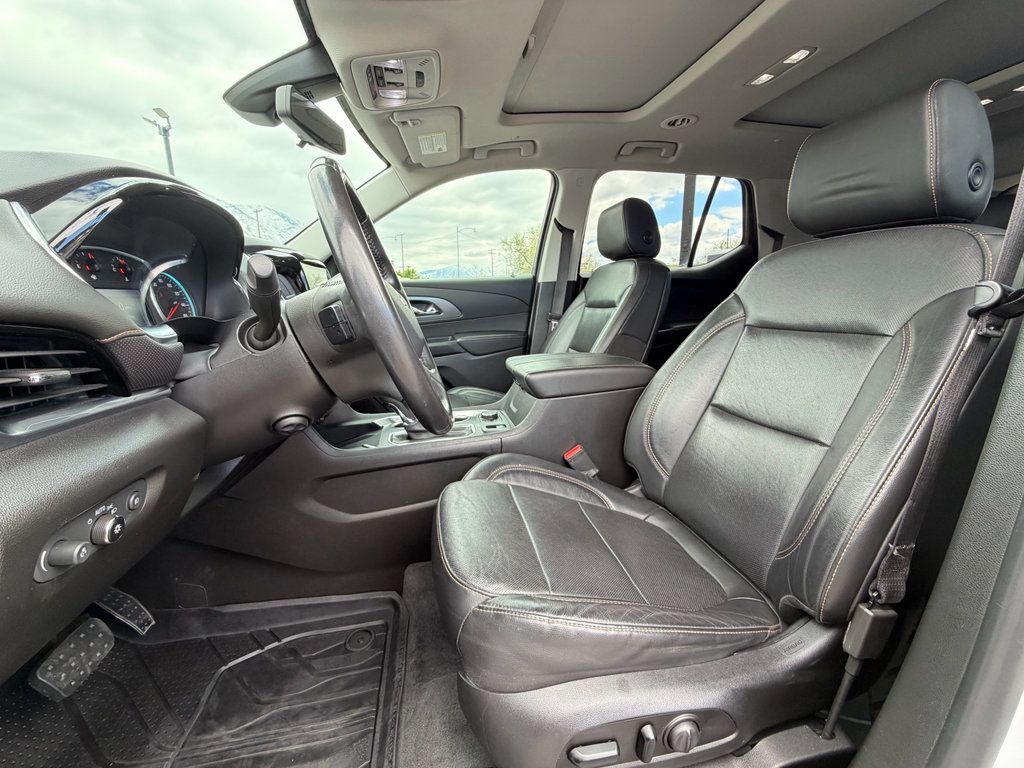 Used 2020 Chevrolet Traverse Premier w/ Redline Edition image 12