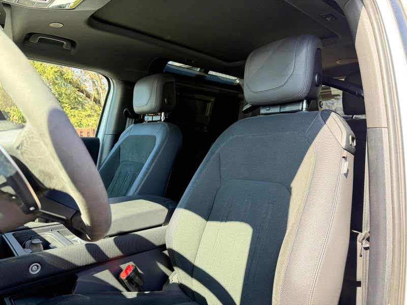 Used 2023 Land Rover Defender 90 V8 image 12