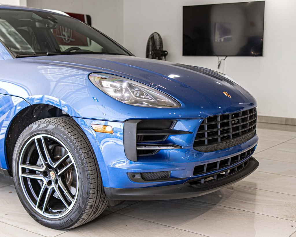 Used 2021 Porsche Macan S AWD/4WD image 3