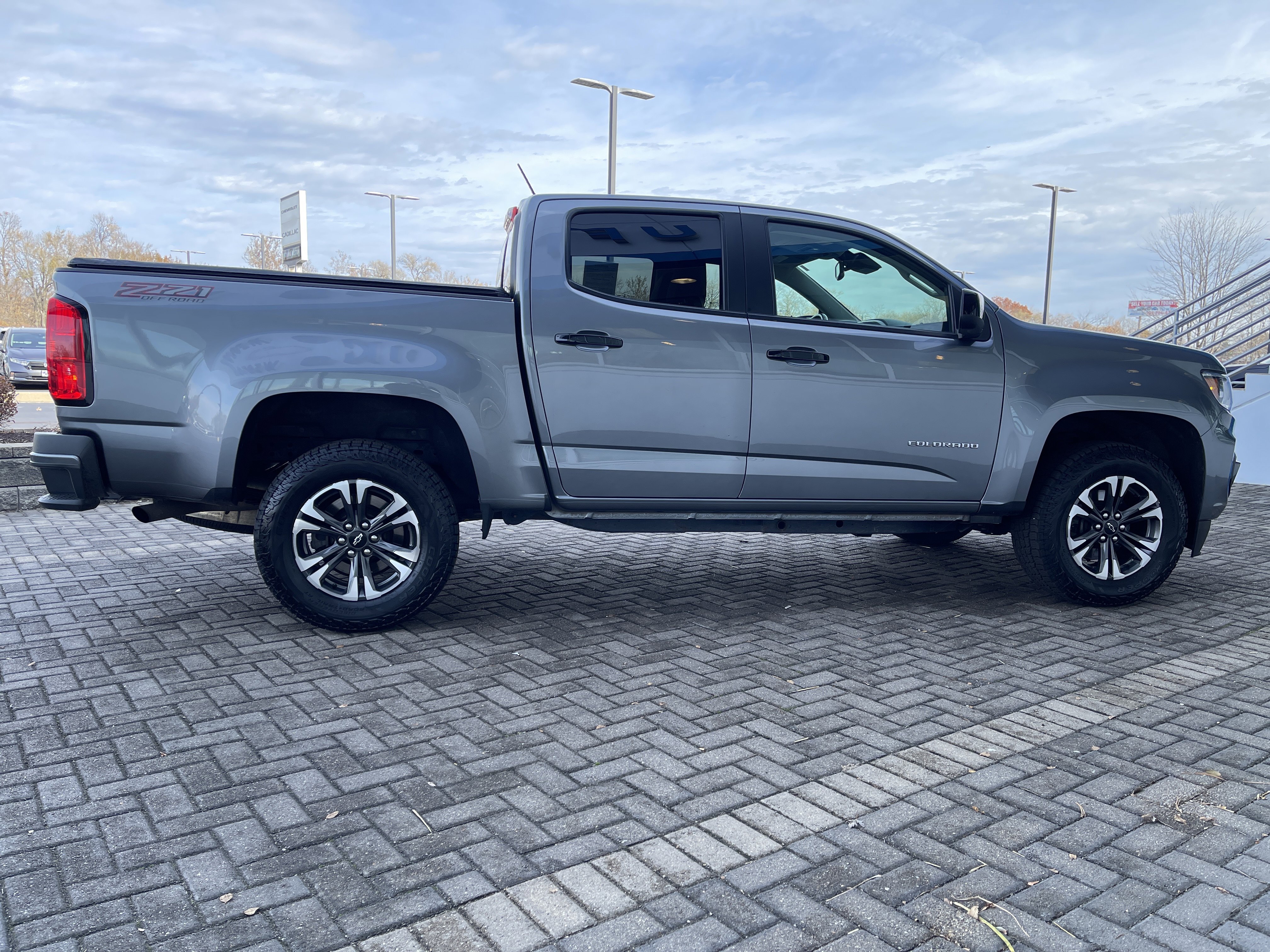 Used 2021 Chevrolet Colorado Z71 w/ Safety Package image 6
