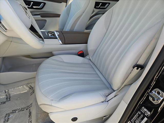 Used 2023 Mercedes-Benz EQS 580 4MATIC SUV image 17