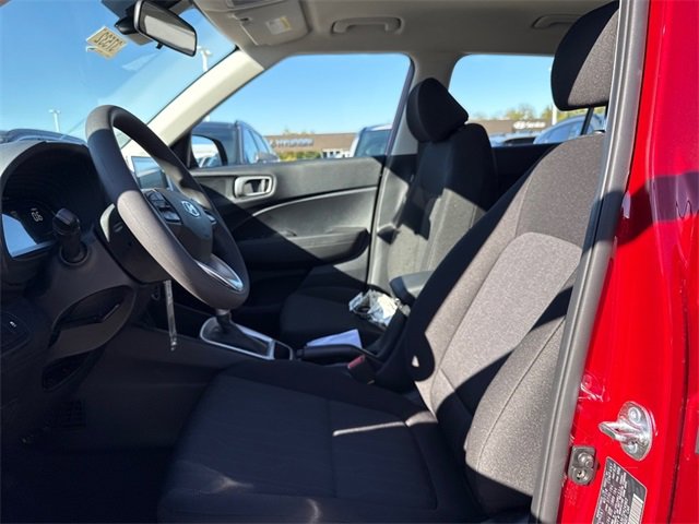 New 2026 Hyundai Venue SE image 11