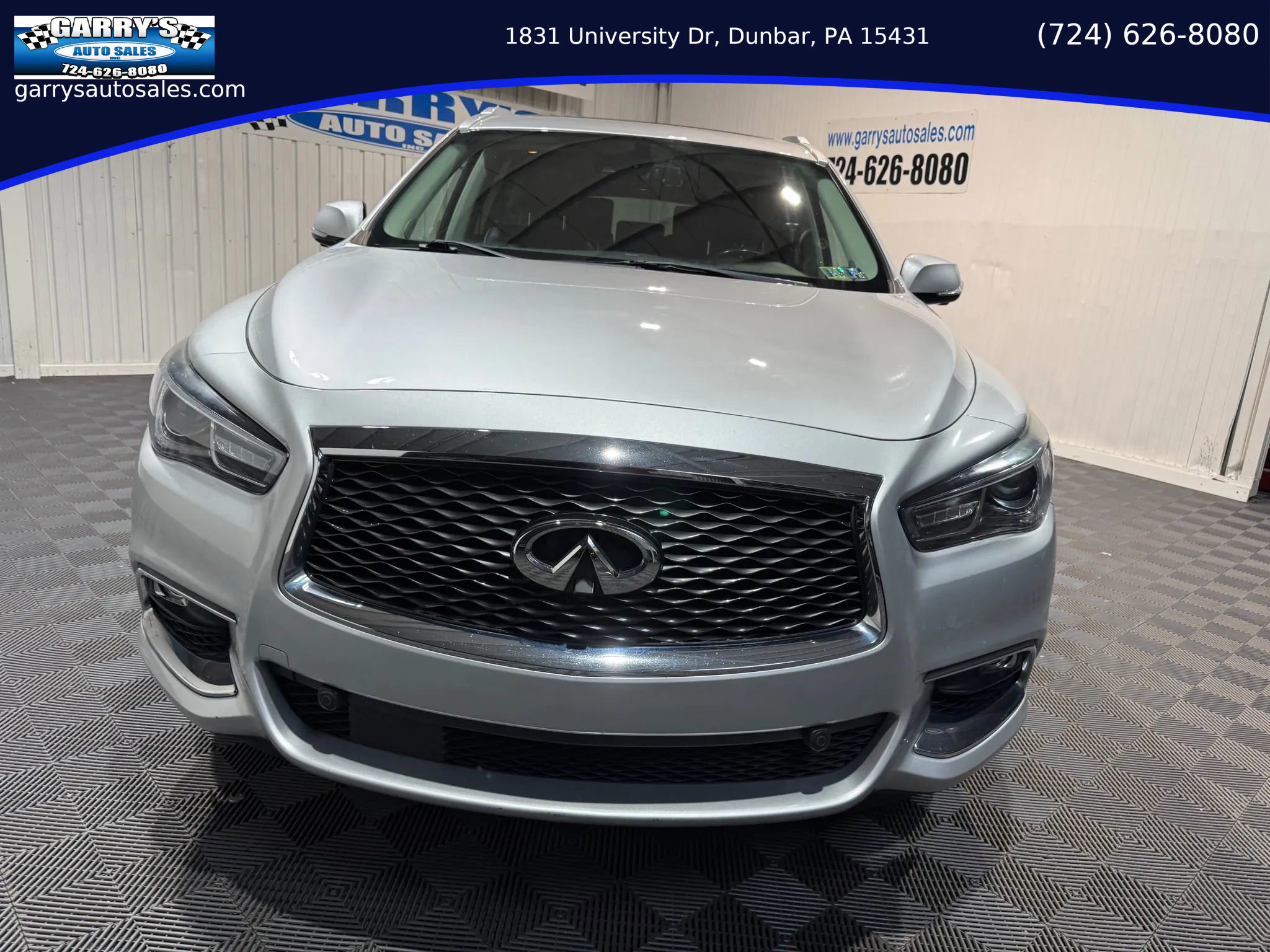 Used 2019 INFINITI QX60 Luxe w/ Essential Package image 2