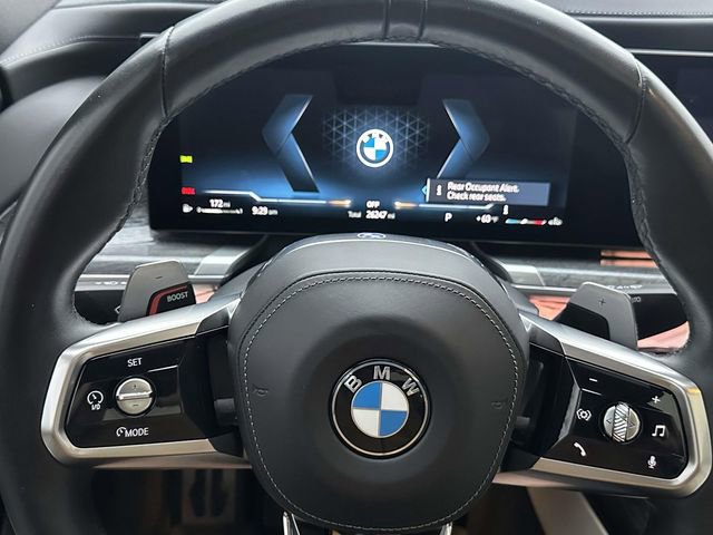 Certified 2023 BMW 760i xDrive AWD/4WD image 28