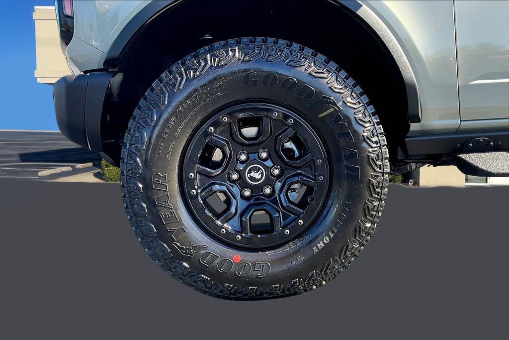 New 2026 Ford Bronco Badlands image 13