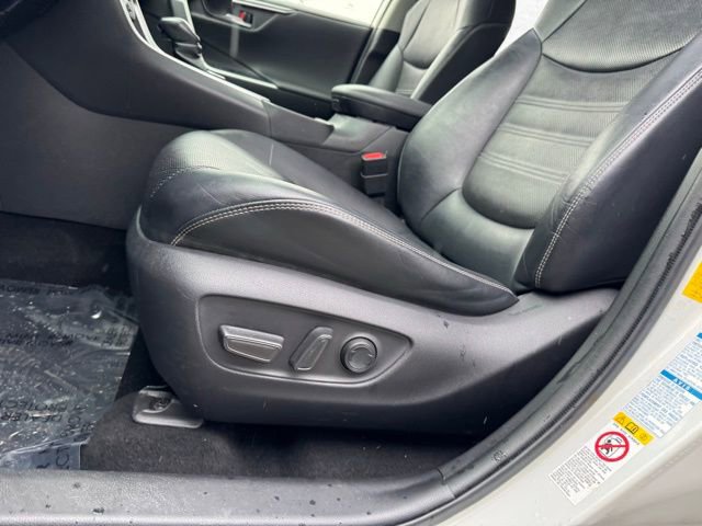 Used 2019 Toyota RAV4 Limited w/ Cold Weather Package image 8