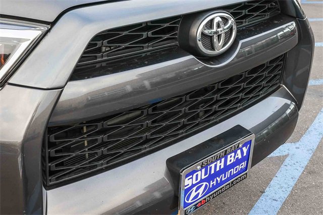 Used 2018 Toyota 4Runner SR5 image 11