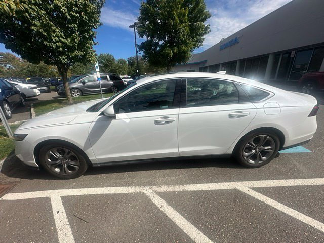 Certified 2024 Honda Accord EX image 3