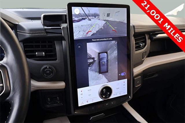 Used 2023 Ford Expedition Platinum image 24