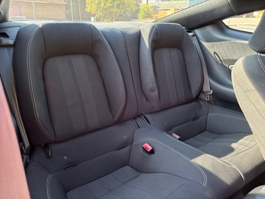 Used 2019 Ford Mustang Coupe RWD image 23