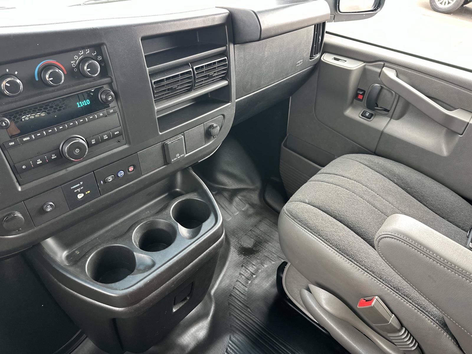 Certified 2025 Chevrolet Express 2500 w/ Driver Convenience Package RWD image 26