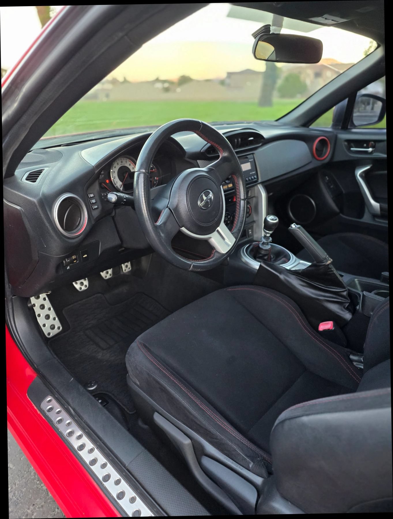 Used 2016 Scion FR-S RWD image 17
