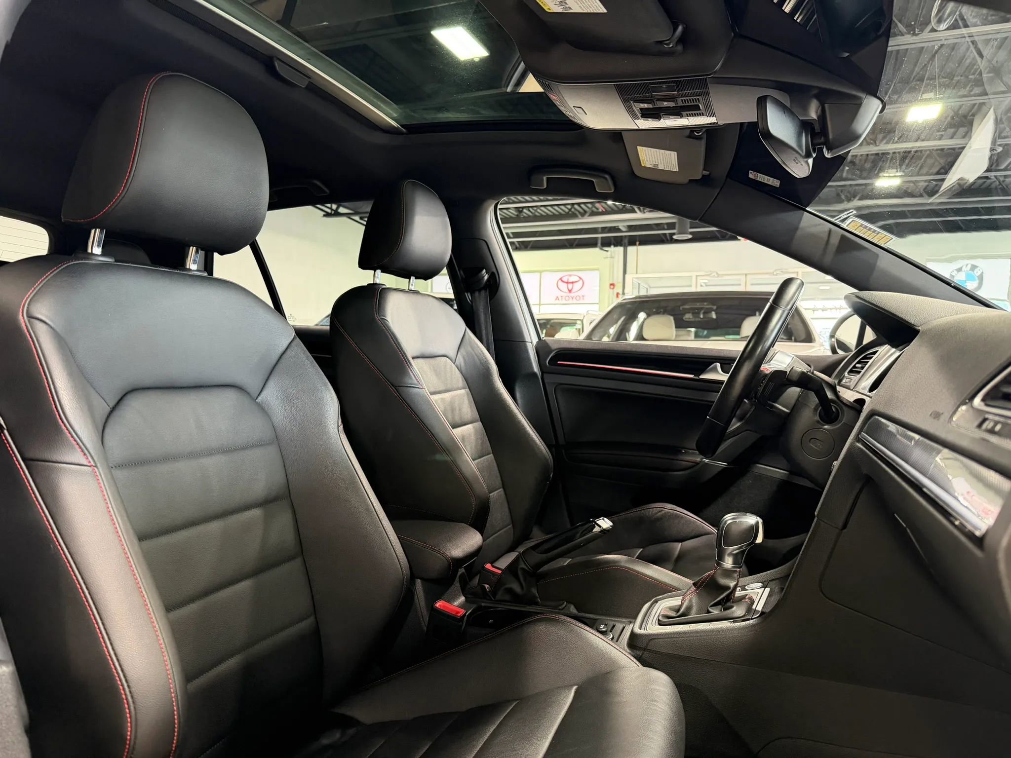 Used 2017 Volkswagen GTI Autobahn FWD image 6