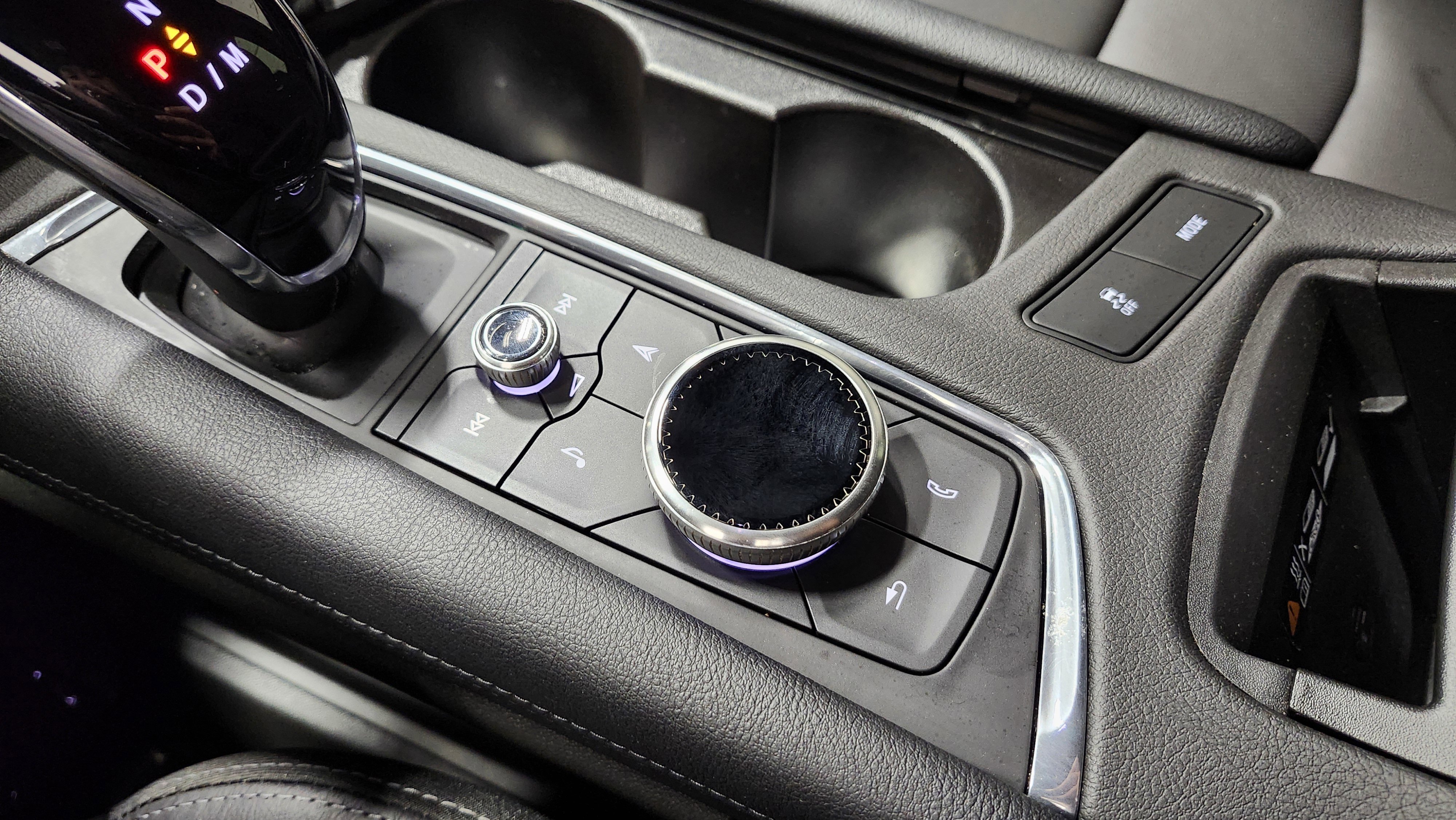 Used 2025 Cadillac XT5 Premium Luxury image 10