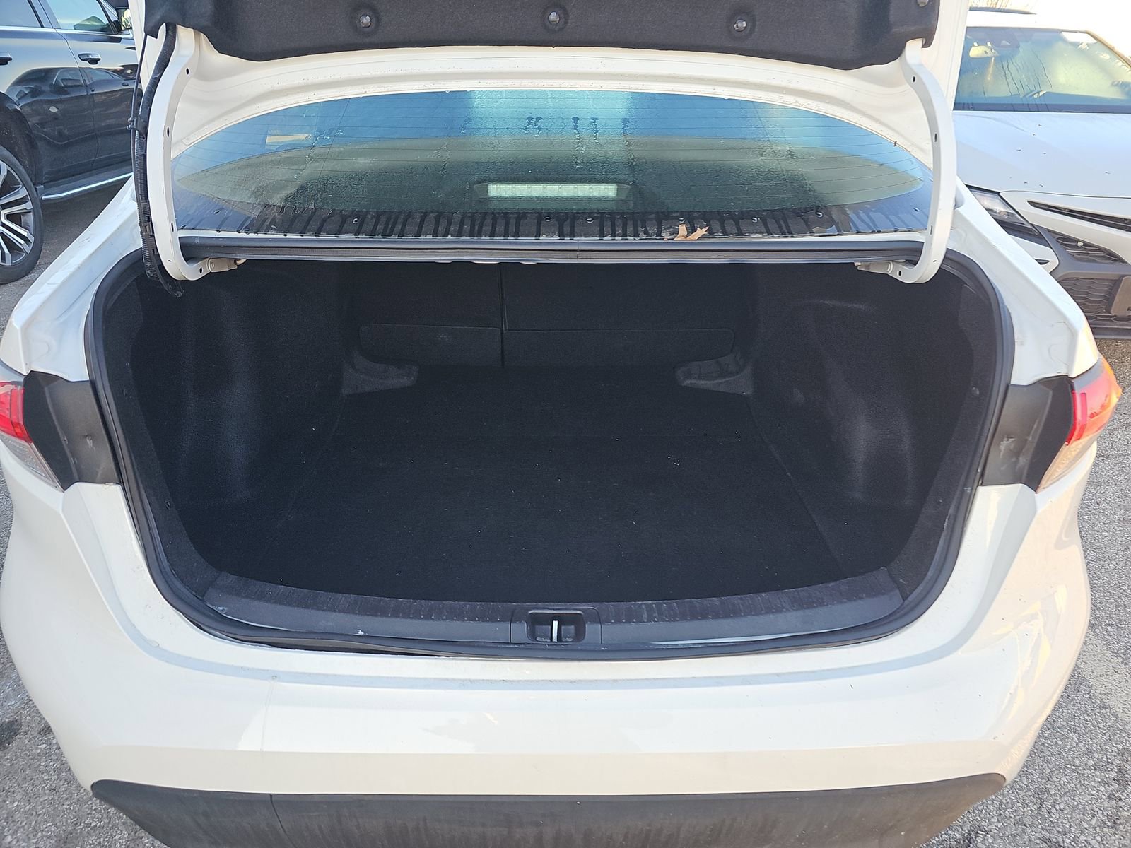 Used 2024 Toyota Corolla LE FWD image 23