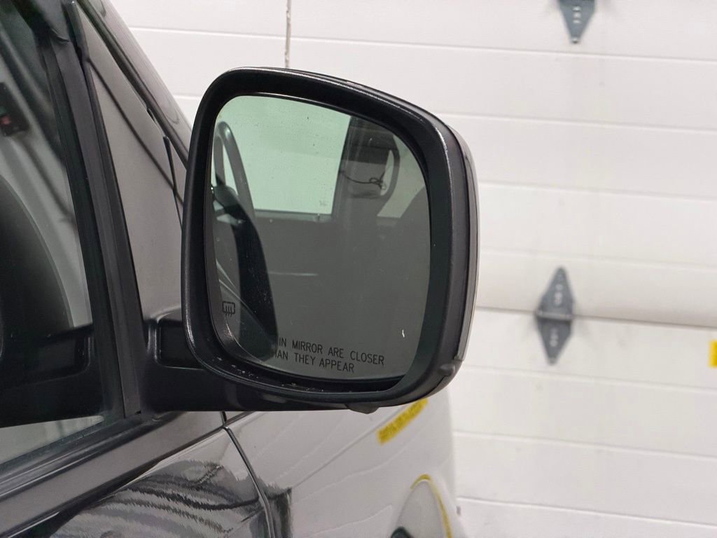 Used 2016 Dodge Grand Caravan SE image 9