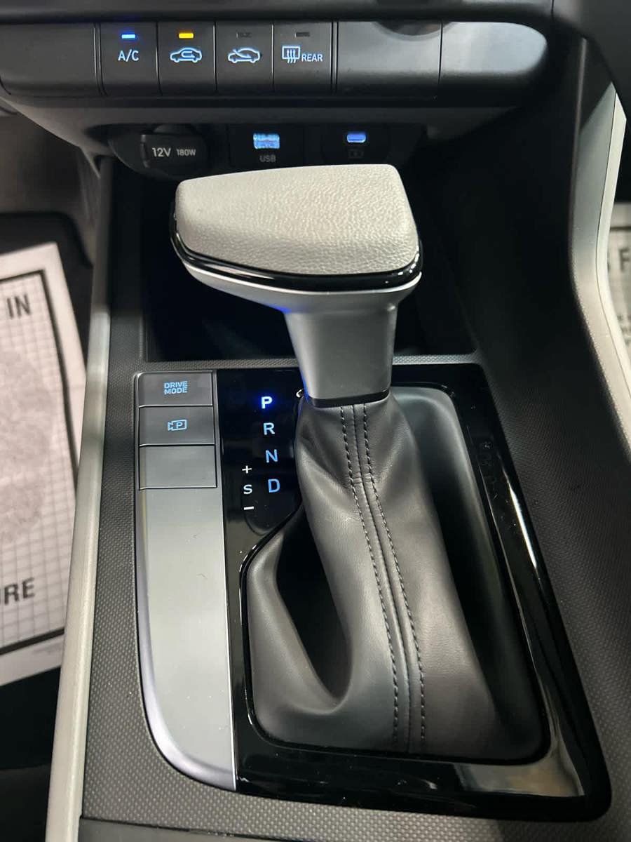 New 2026 Hyundai Elantra SE FWD image 7