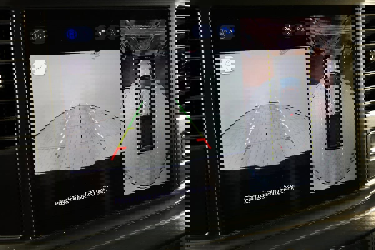 Used 2025 Ford F350 Lariat w/ Chrome Package image 7