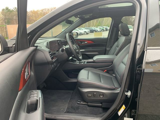 Used 2024 Chevrolet Traverse Z71 w/ Enhanced Driving Package AWD/4WD image 28