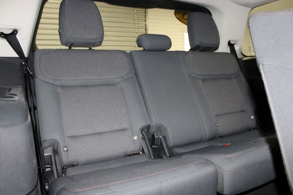 Used 2025 Ford Expedition Active image 36