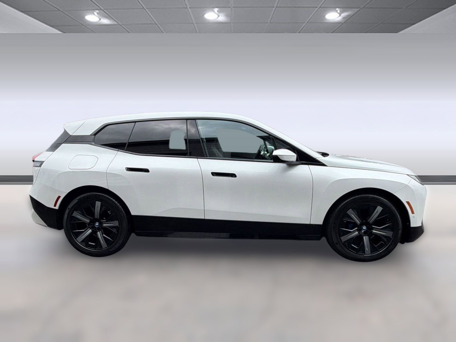 Certified 2022 BMW iX xDrive50 w/ Sport Package AWD/4WD image 8