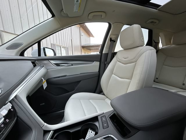 New 2026 Cadillac XT5 Premium Luxury w/ Driver Assist Package AWD/4WD image 48