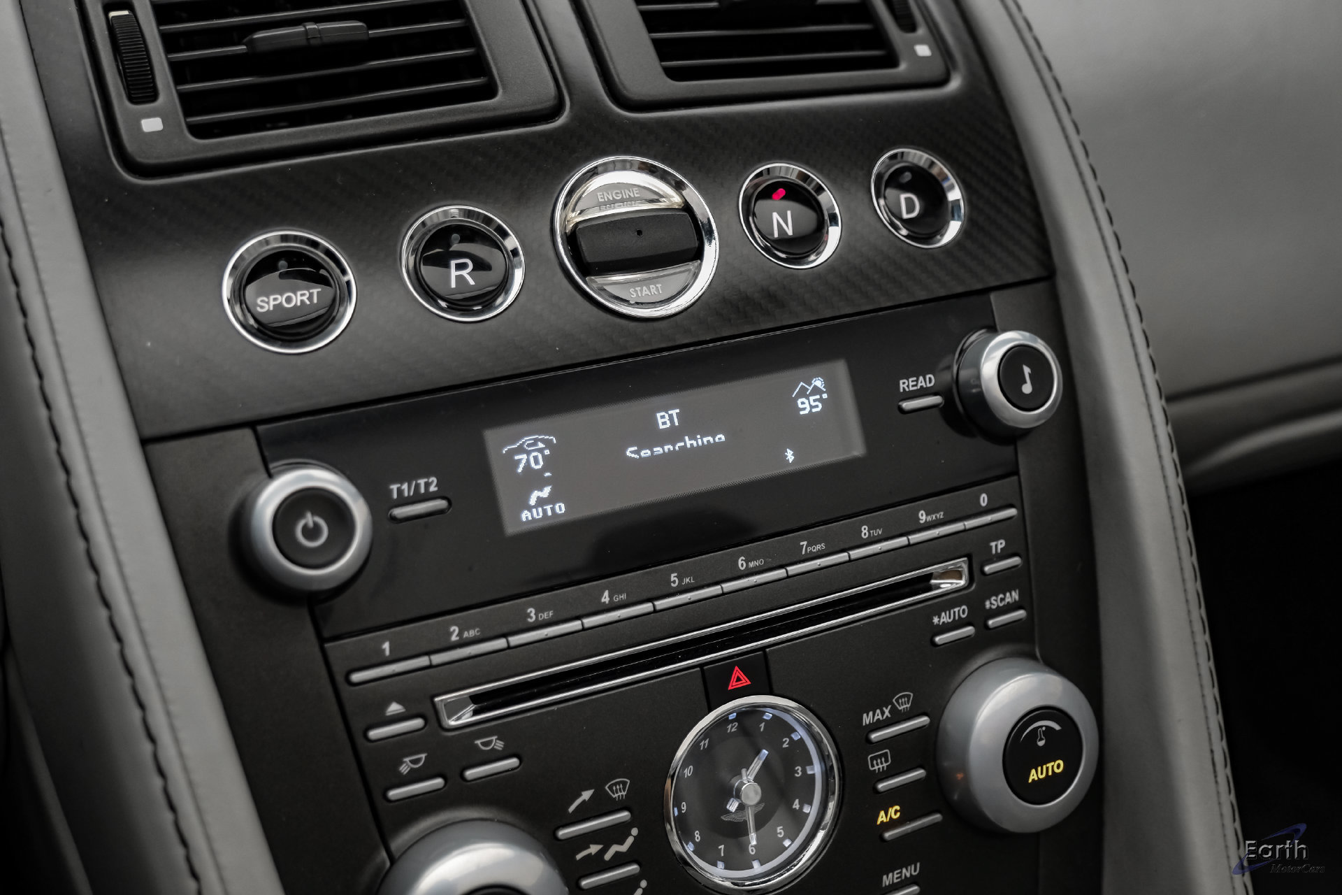 Used 2015 Aston Martin V8 Vantage GT RWD image 86