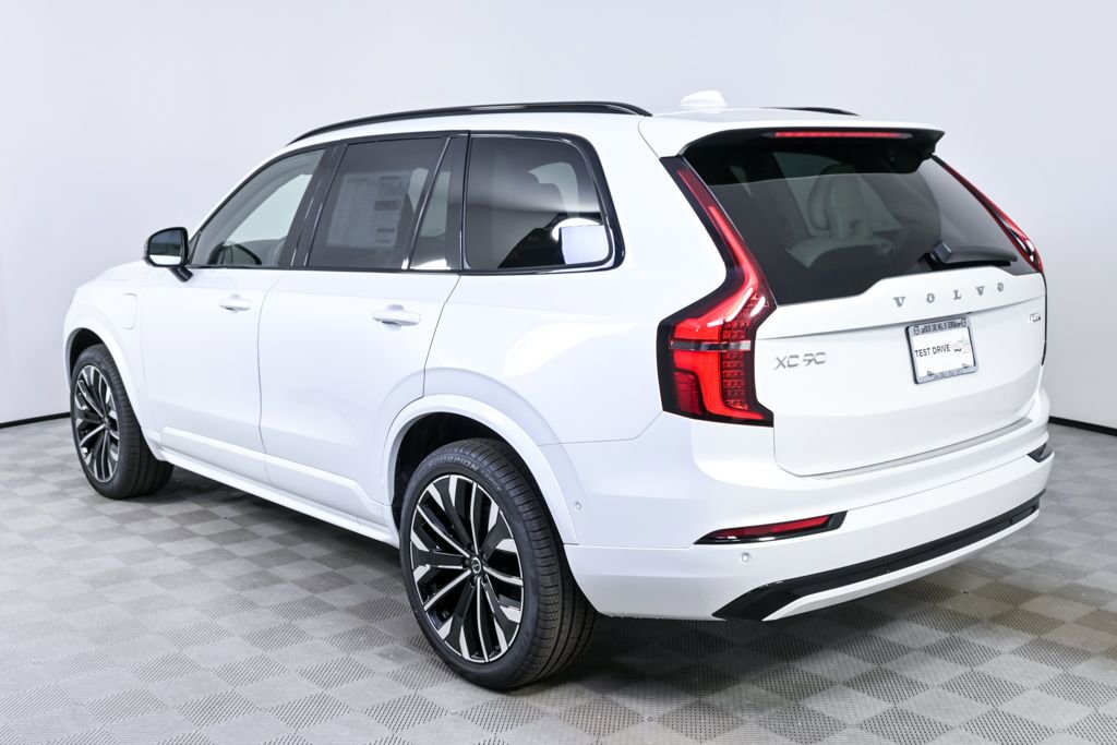 New 2026 Volvo XC90 T8 Ultra w/ Protection Package Premier image 3
