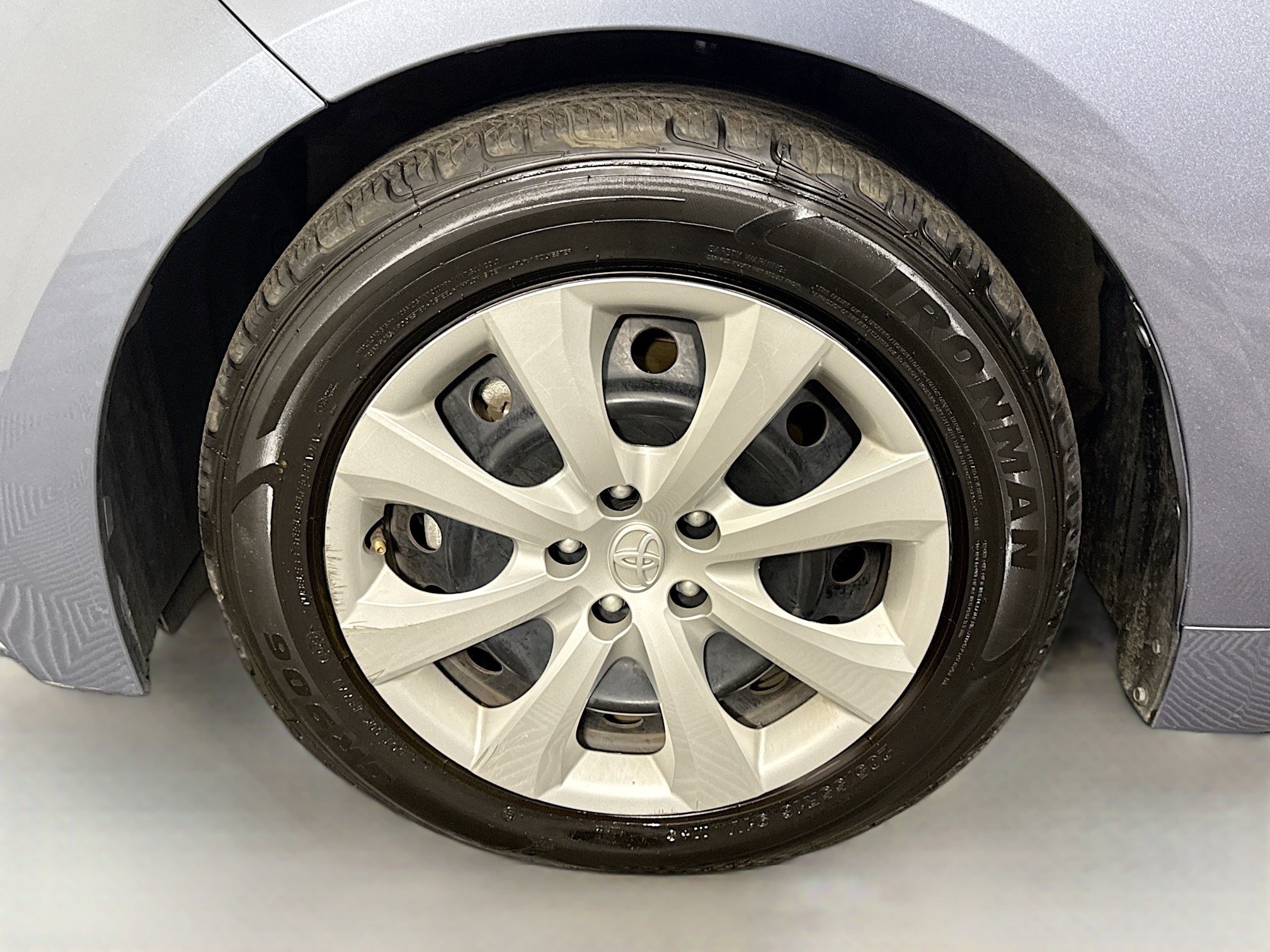 Used 2024 Toyota Corolla LE image 37