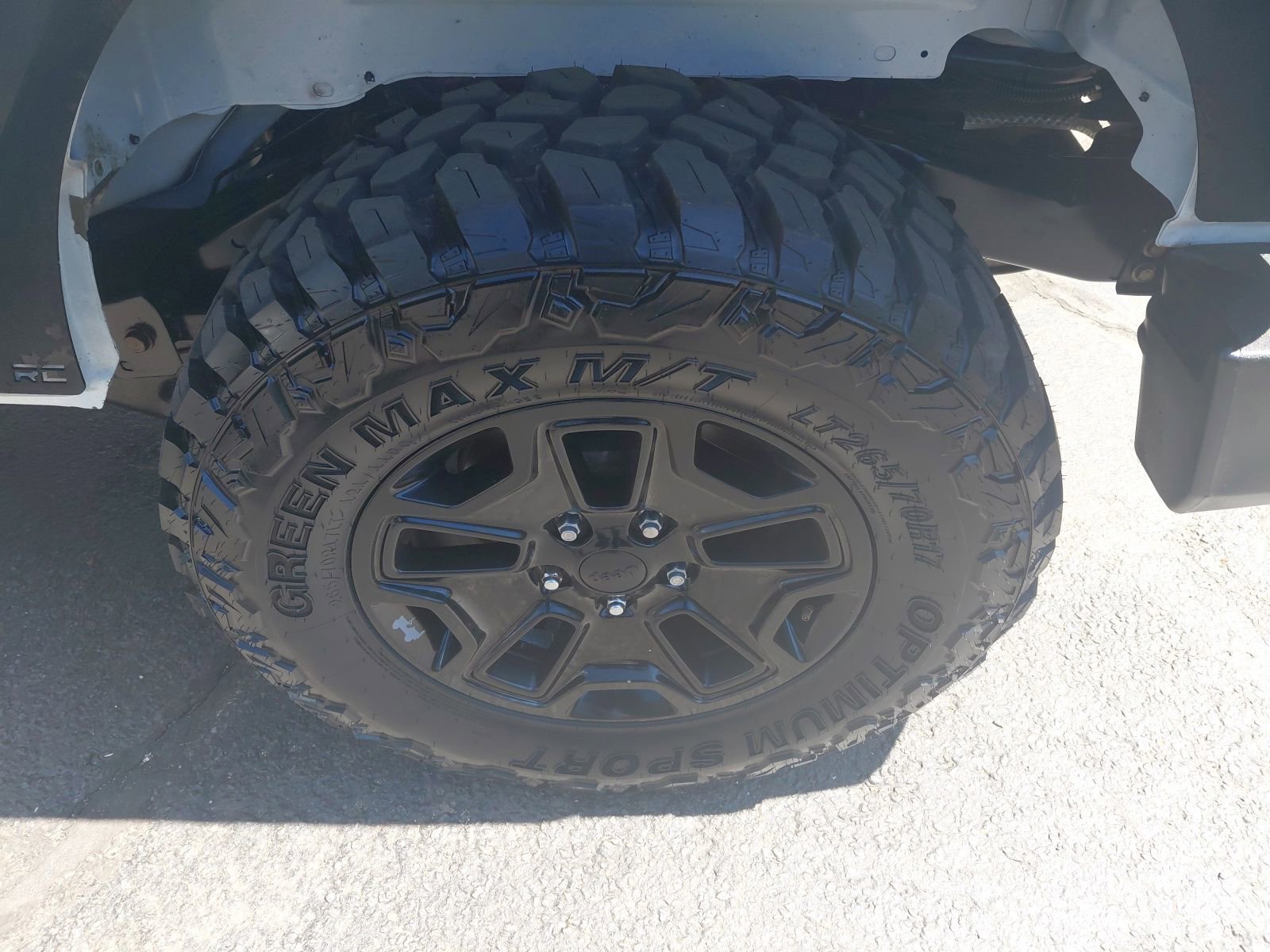 Used 2016 Jeep Wrangler Sport AWD/4WD image 17